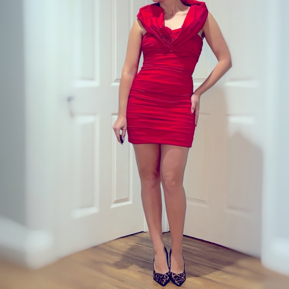 Red THEIA perfect Valentines dress